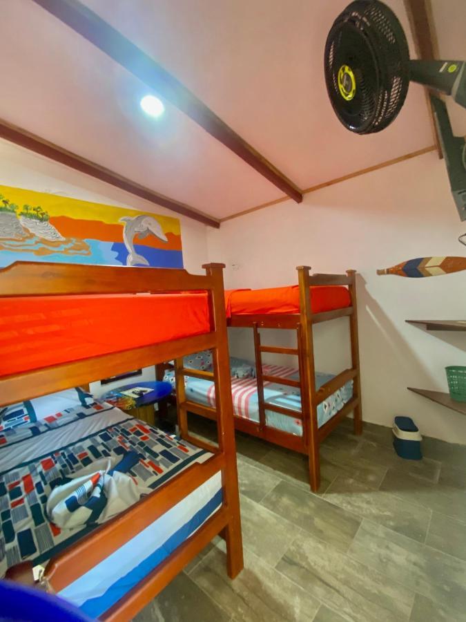 Acuarios Hostal Playa Ladrilleros Kültér fotó