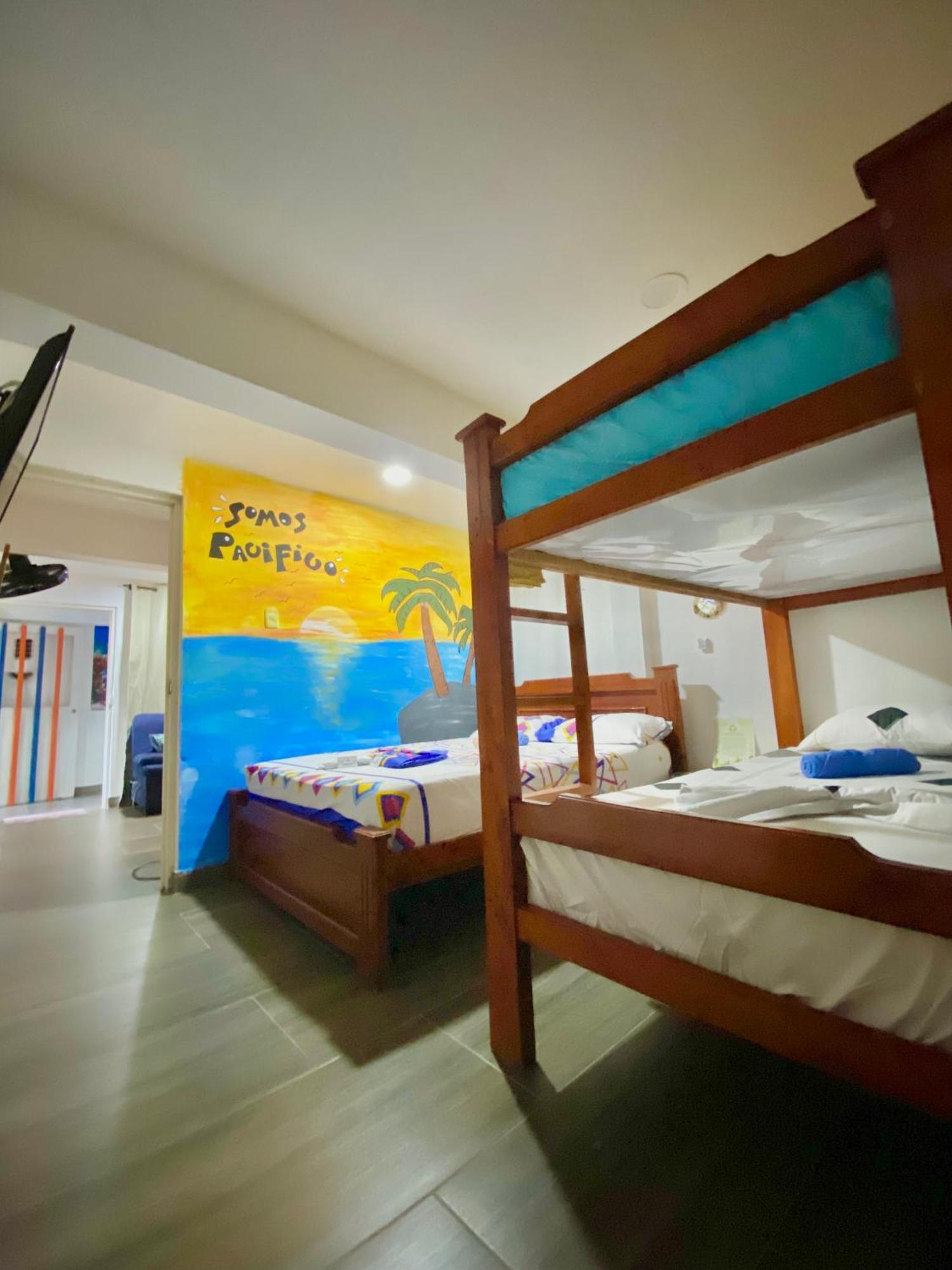 Acuarios Hostal Playa Ladrilleros Kültér fotó